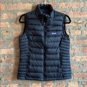 Patagonia down sweater vest - size small- black- new condition